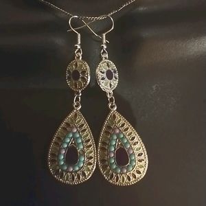 TEARDROP DANGLE EARRINGS